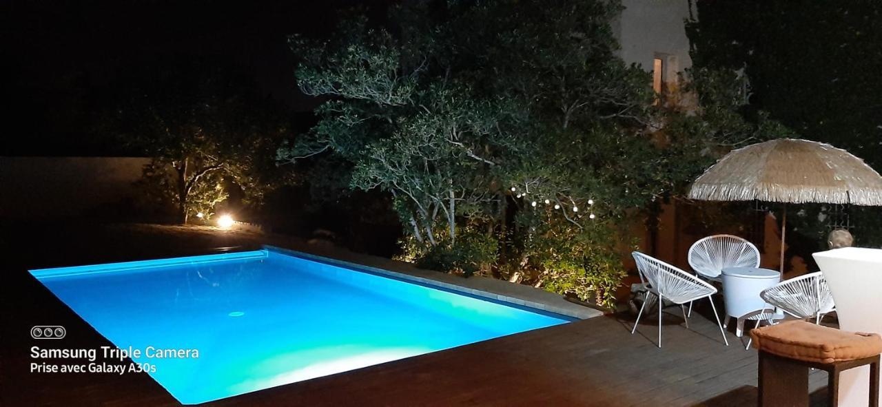 La Cigale Et La Fourmi Appartement Nîmes Buitenkant foto
